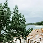 ホテル Ostseebad Strandhotel Mit Sauna By Belvilla ハイケンドルフ