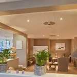 ホテル Ostseebad Strandhotel Mit Sauna By Belvilla 4*