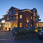 Ostseebad Strandhotel Mit Sauna By Belvilla ホテル ハイケンドルフ