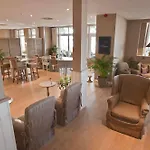 Ostseebad Strandhotel Mit Sauna By Belvilla ホテル ハイケンドルフ