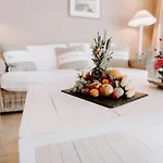 Ostseebad Strandhotel Mit Sauna By Belvilla ホテル 4*