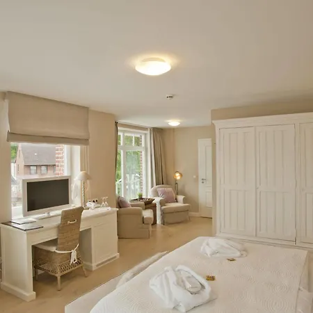 Hotel Strandhotel Seeblick, Ostseebad