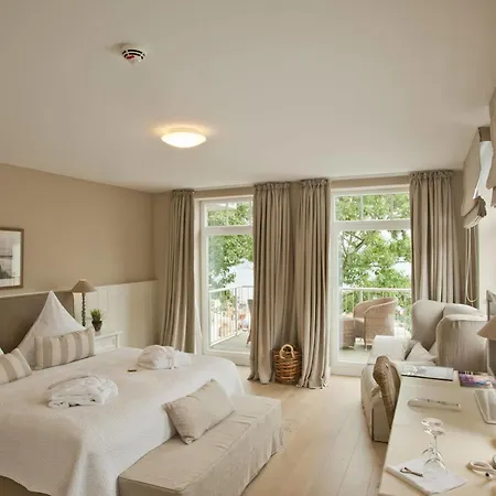 Hotel Strandhotel Seeblick, Ostseebad