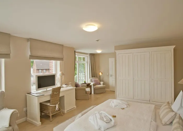 Hotel Ostseebad Strandhotel Mit Sauna By Belvilla